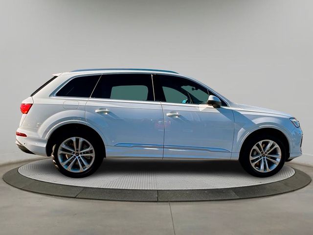 2025 Audi Q7 Premium