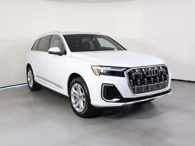 2025 Audi Q7 Premium