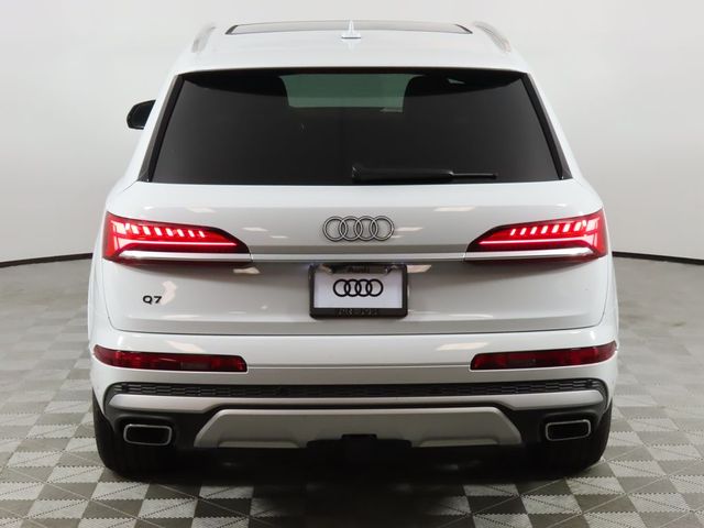 2025 Audi Q7 Premium