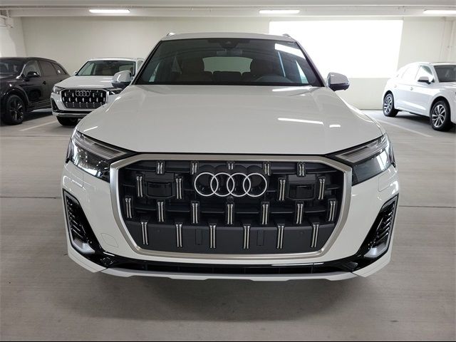 2025 Audi Q7 Premium