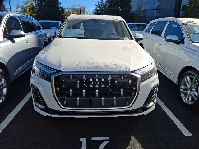 2025 Audi Q7 Premium