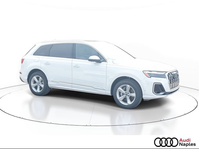 2025 Audi Q7 Premium