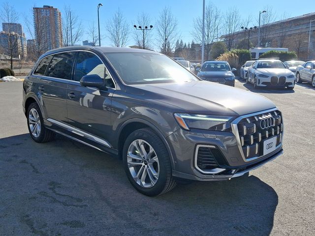 2025 Audi Q7 Premium