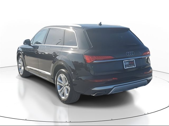 2025 Audi Q7 Premium