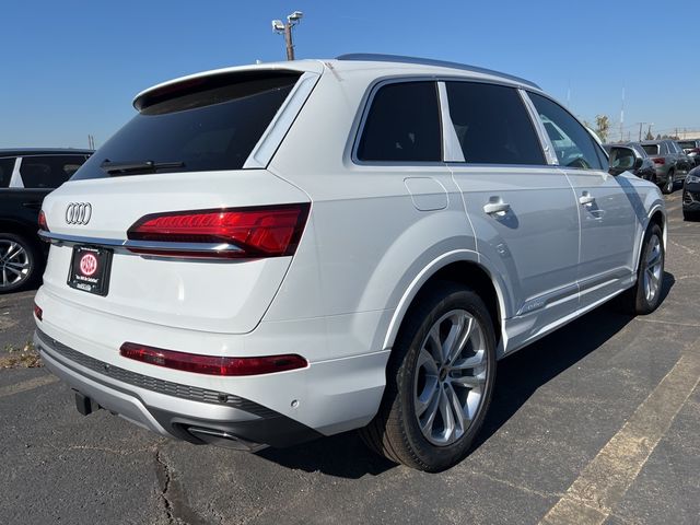 2025 Audi Q7 Premium