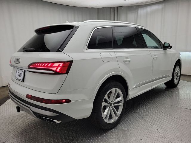 2025 Audi Q7 Premium