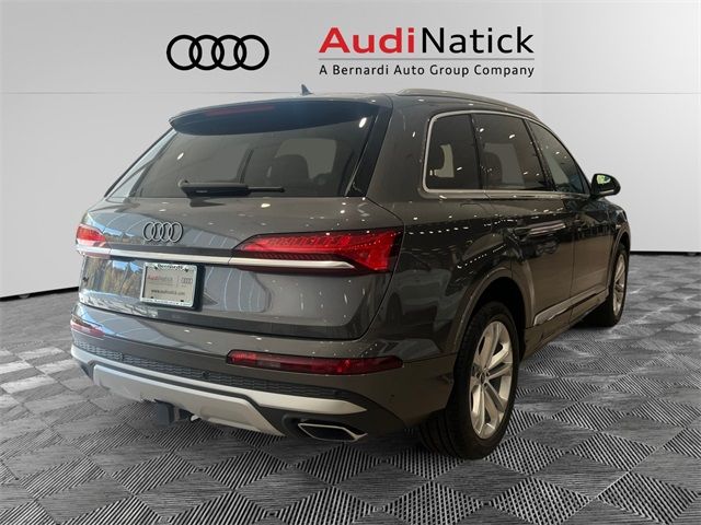 2025 Audi Q7 Premium