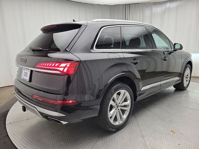 2025 Audi Q7 Premium