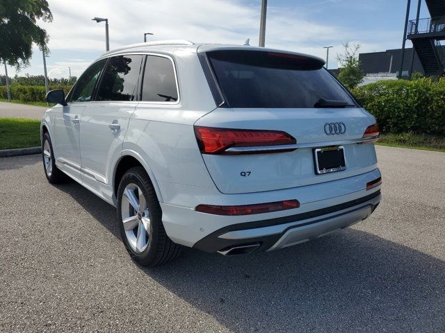 2025 Audi Q7 Premium