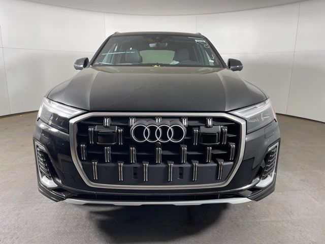 2025 Audi Q7 Premium