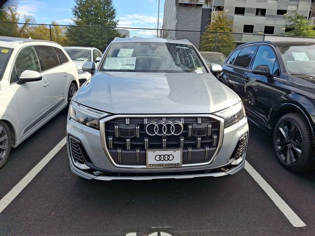 2025 Audi Q7 Premium