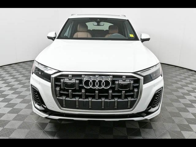 2025 Audi Q7 Premium