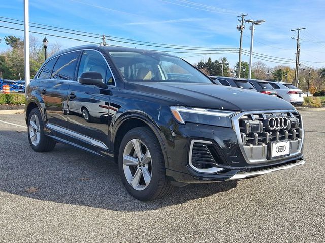 2025 Audi Q7 Premium