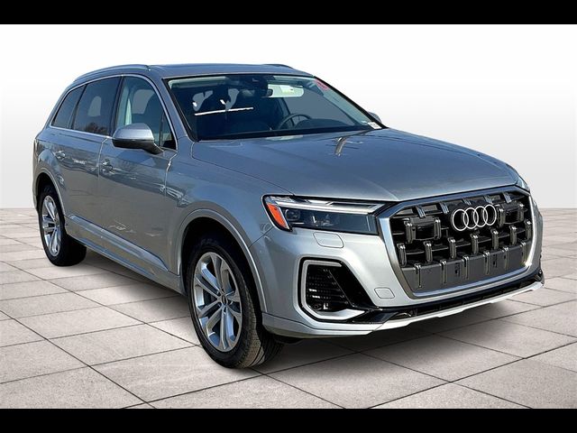 2025 Audi Q7 Premium