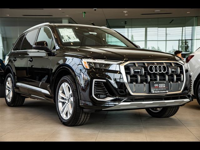 2025 Audi Q7 Premium