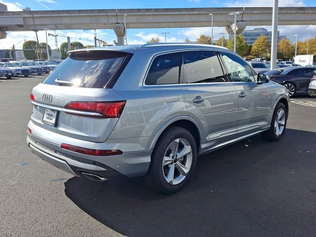 2025 Audi Q7 Premium