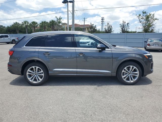 2025 Audi Q7 Premium