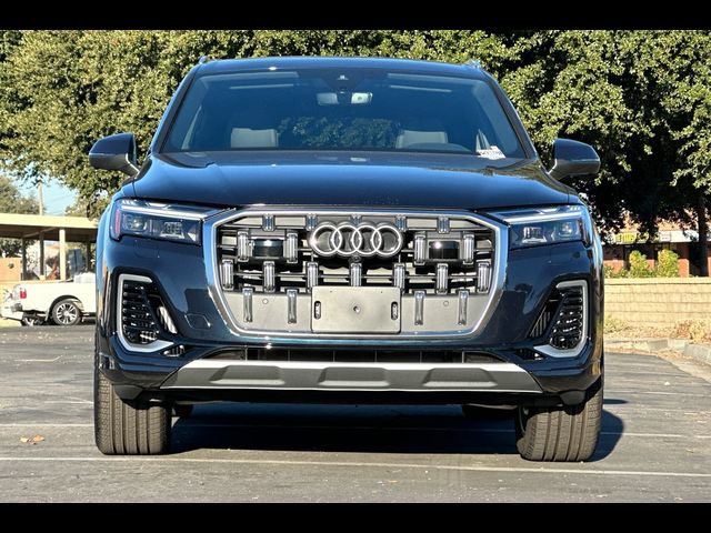 2025 Audi Q7 Premium