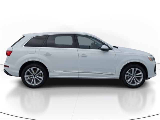 2025 Audi Q7 Premium