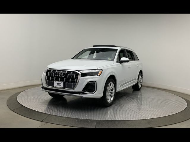 2025 Audi Q7 Premium