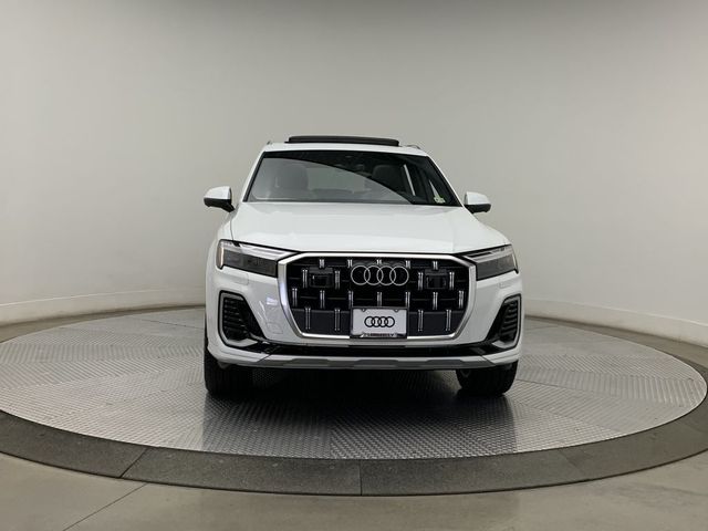 2025 Audi Q7 Premium