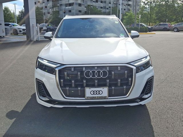 2025 Audi Q7 Premium