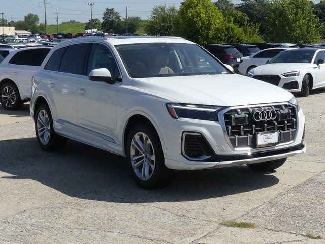 2025 Audi Q7 Premium Plus