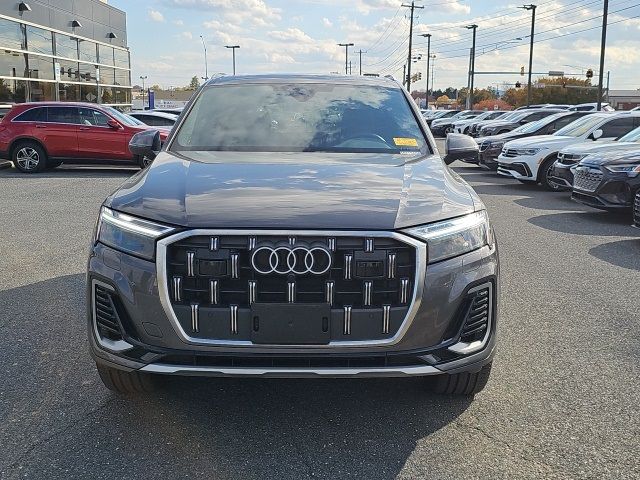 2025 Audi Q7 Premium Plus