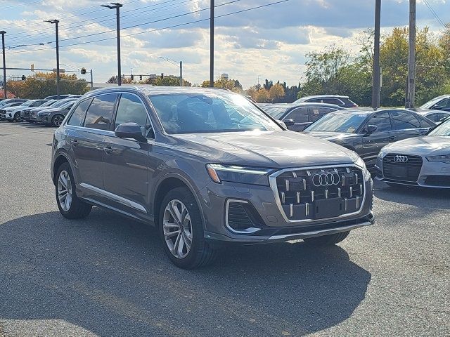 2025 Audi Q7 Premium Plus