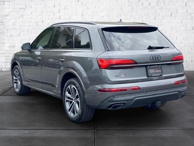 2025 Audi Q7 Premium Plus