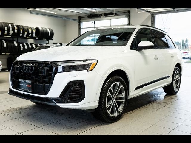 2025 Audi Q7 Premium Plus