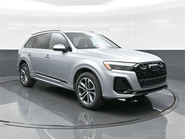 2025 Audi Q7 Premium Plus