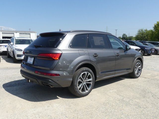 2025 Audi Q7 Premium Plus