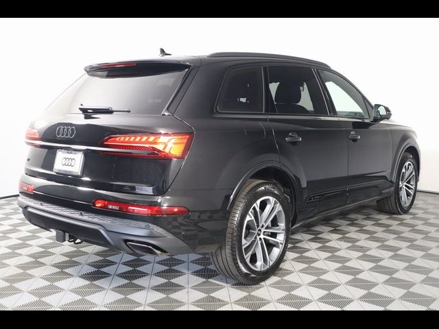 2025 Audi Q7 Premium Plus