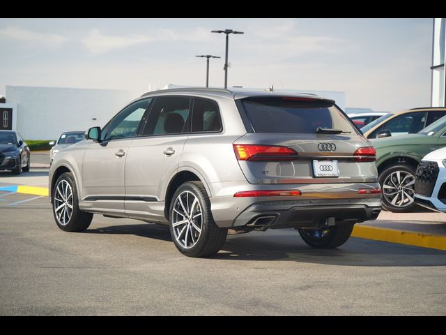 2025 Audi Q7 Premium Plus