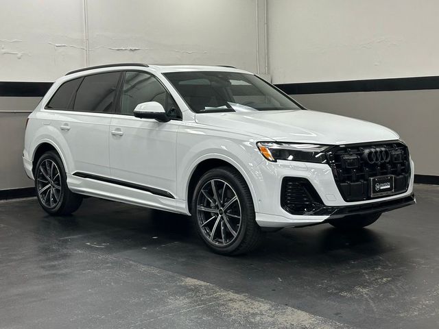 2025 Audi Q7 Premium Plus