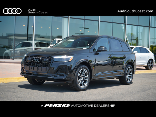 2025 Audi Q7 Premium Plus