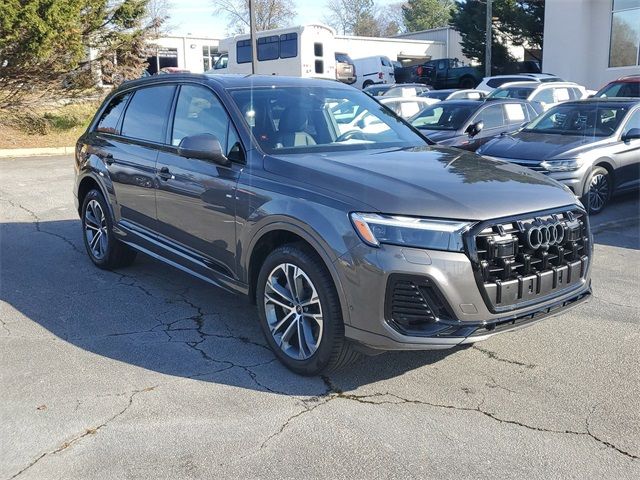 2025 Audi Q7 Premium Plus