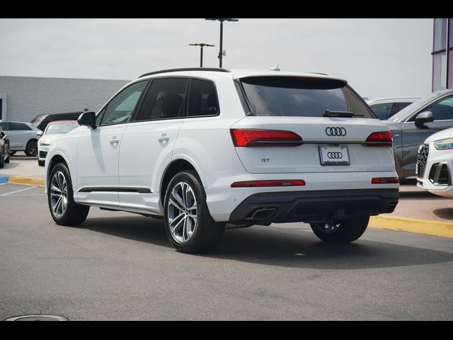 2025 Audi Q7 Premium Plus