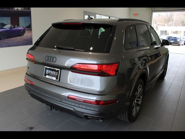 2025 Audi Q7 Premium Plus