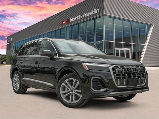 2025 Audi Q7 Premium Plus