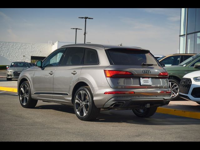 2025 Audi Q7 Premium Plus