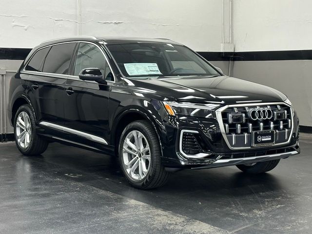 2025 Audi Q7 Premium Plus