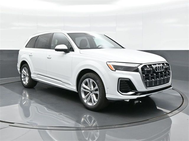 2025 Audi Q7 Premium Plus