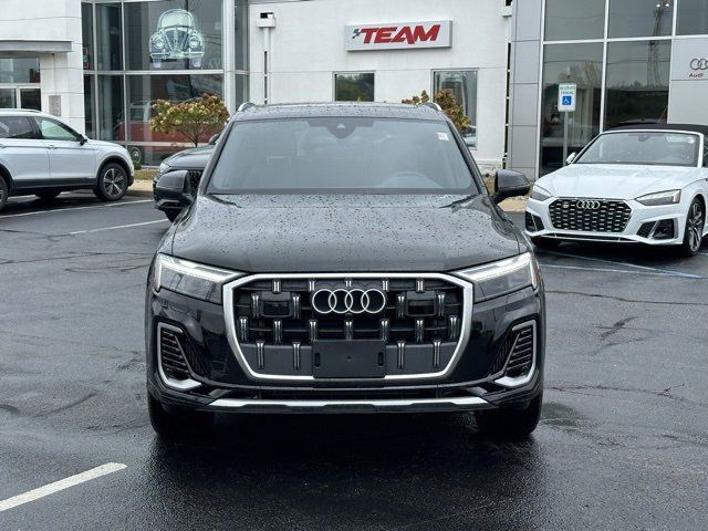 2025 Audi Q7 Premium Plus