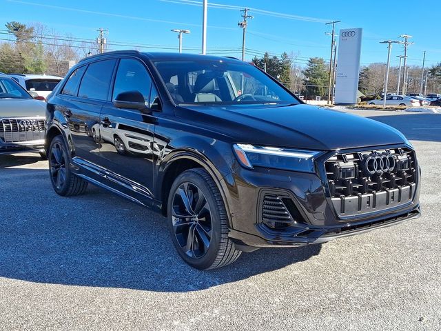 2025 Audi Q7 Premium Plus