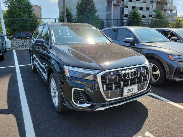 2025 Audi Q7 Premium Plus