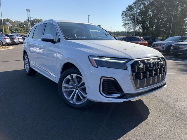 2025 Audi Q7 Premium Plus