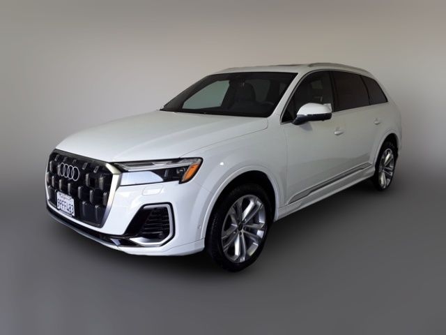 2025 Audi Q7 Premium Plus