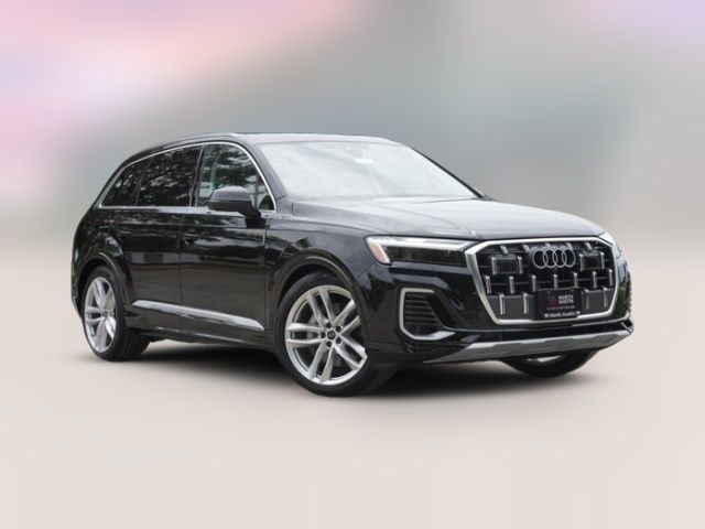 2025 Audi Q7 Premium Plus